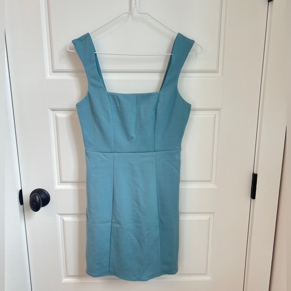 Show me your mumu Eden Mini Dress NWT size Small ocean blue stretch - Picture 4 of 5